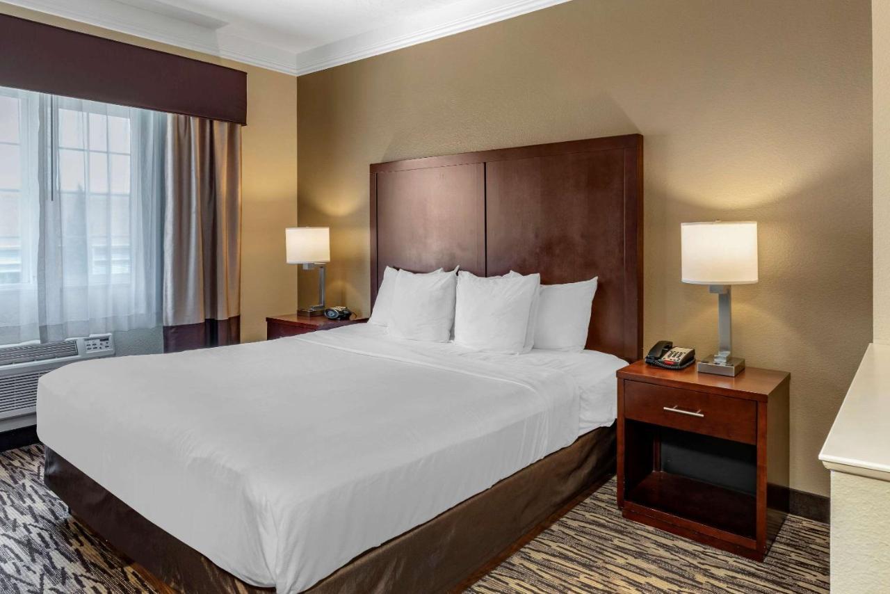 คอมฟอร์ต สวีท Hotel ซาเลม ภายนอก รูปภาพ