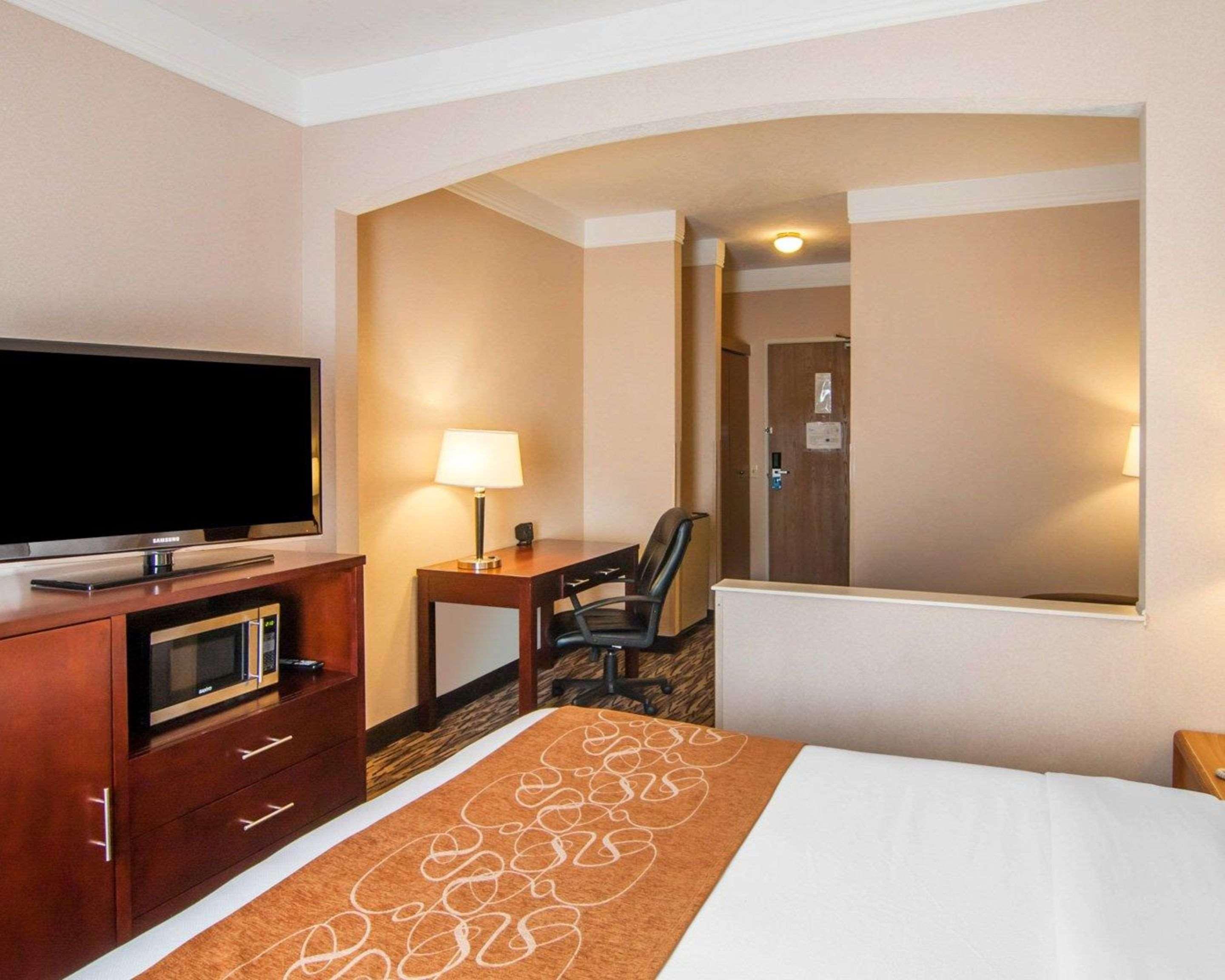 คอมฟอร์ต สวีท Hotel ซาเลม ภายนอก รูปภาพ