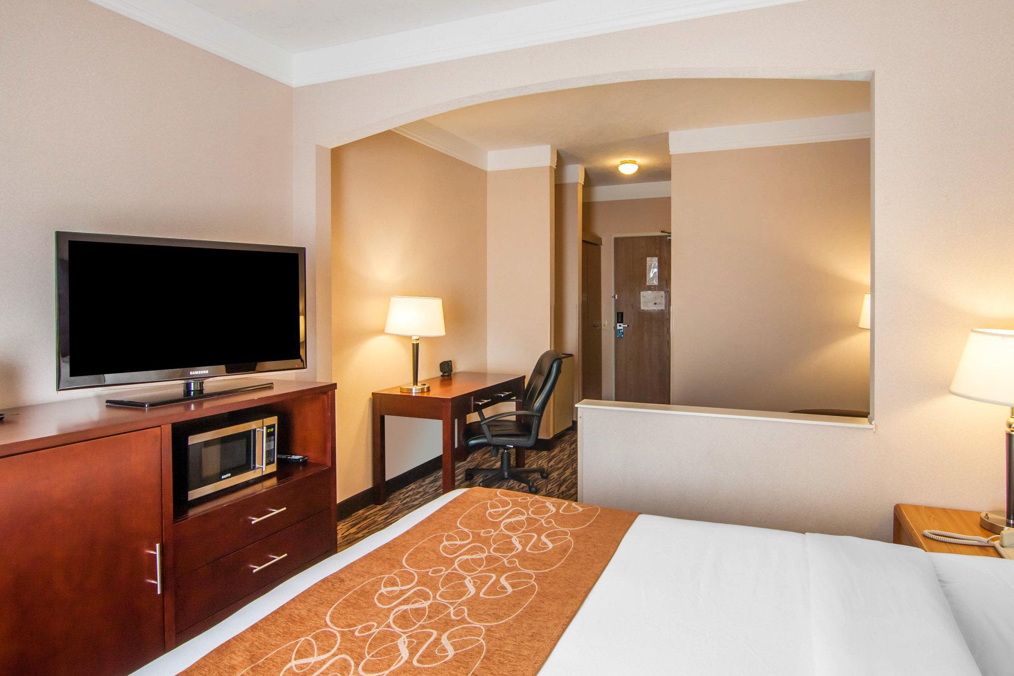 คอมฟอร์ต สวีท Hotel ซาเลม ภายนอก รูปภาพ